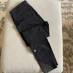 Lululemon leggings, size 4, black, excellent condition.
